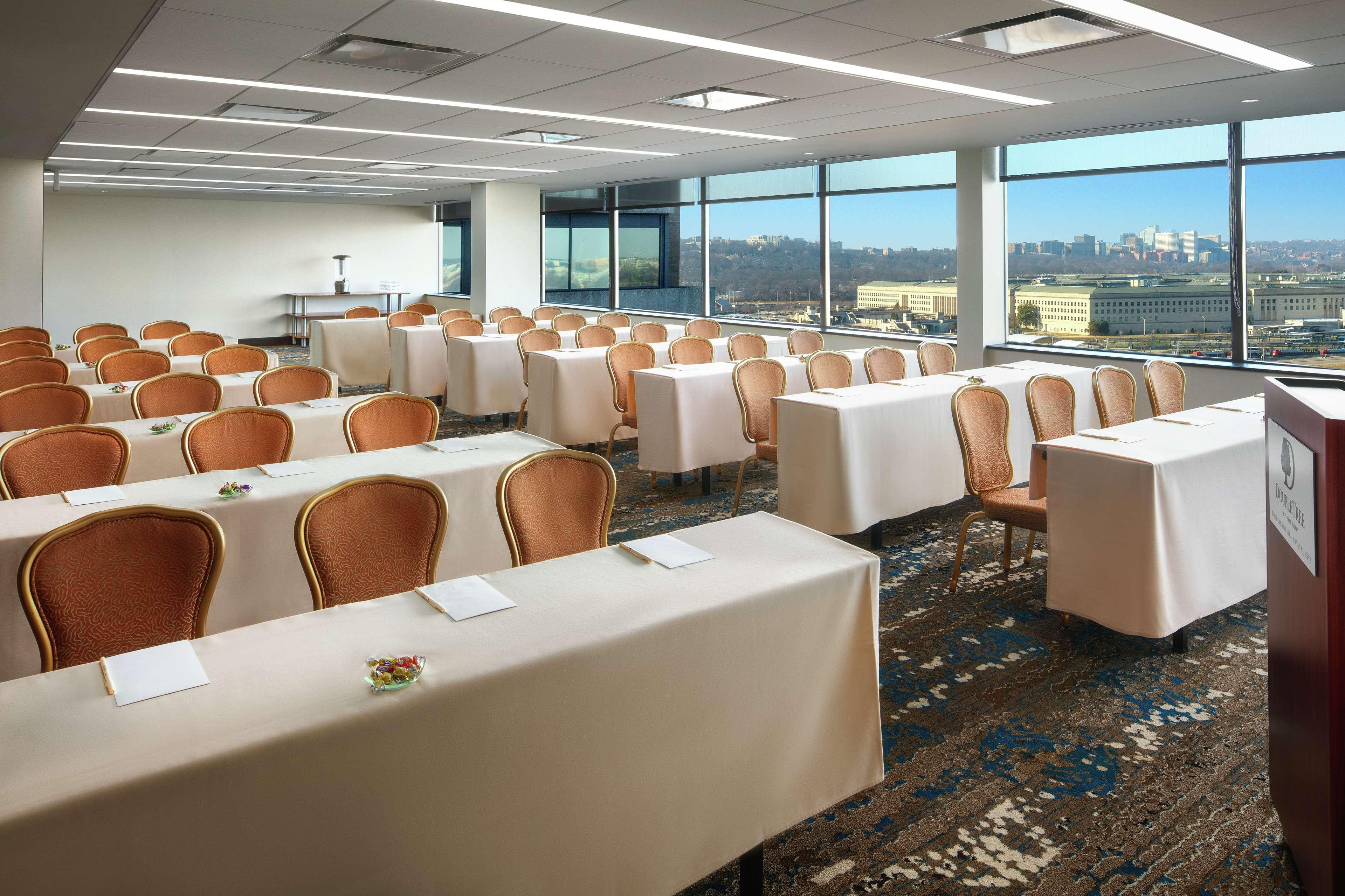 Doubletree By Hilton Washington Dc - Crystal City Arlington Buitenkant foto