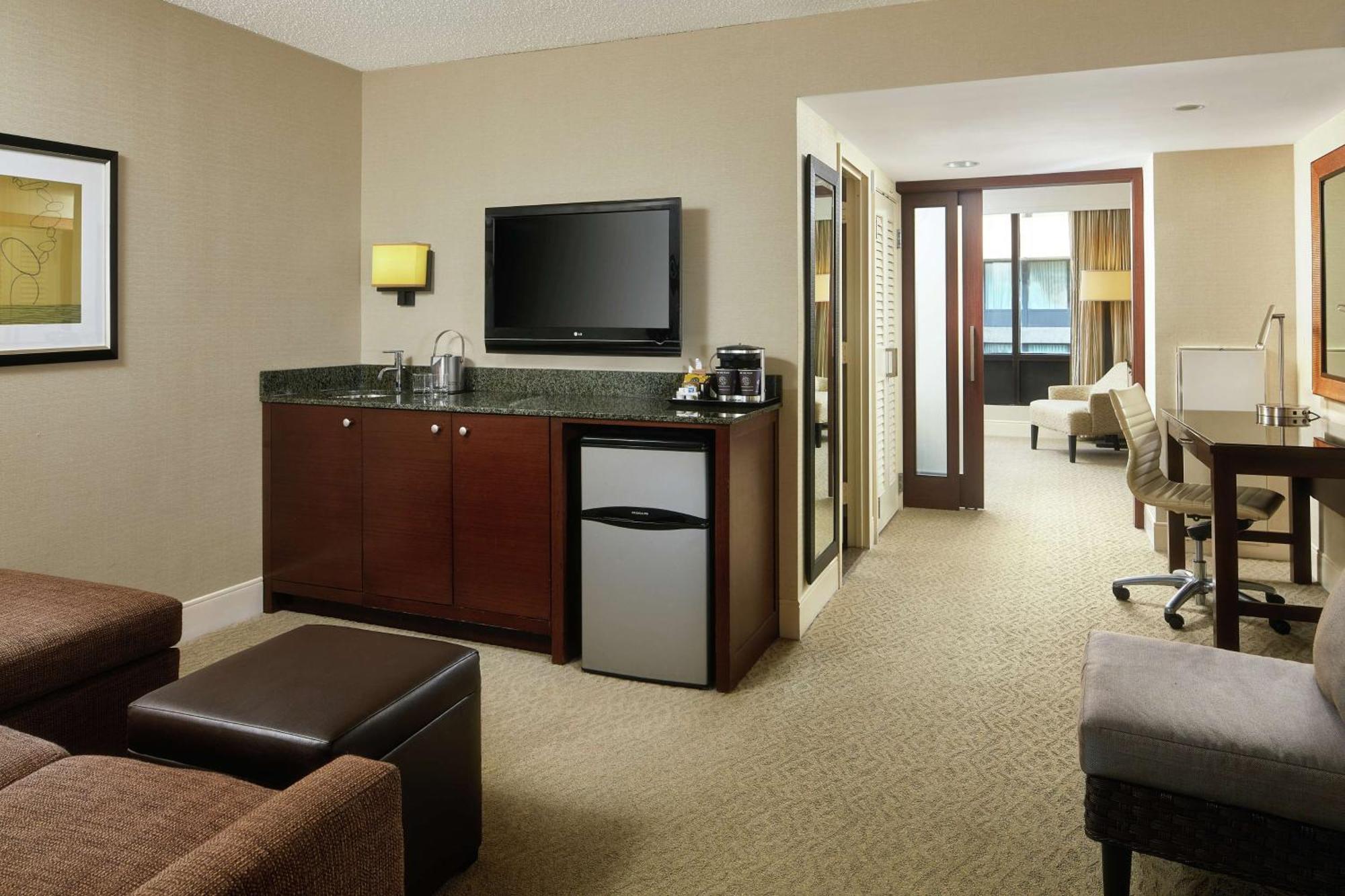 Doubletree By Hilton Washington Dc - Crystal City Arlington Buitenkant foto